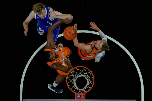 决于自身状 决于自身状