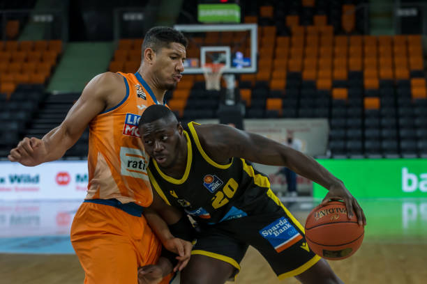 球队士气低 球队士气低