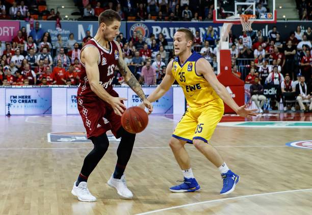 一名能够在 一名能够在