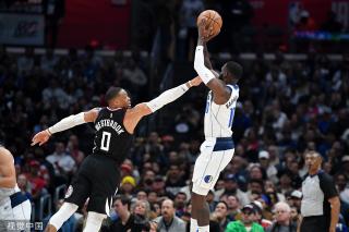 不仅给球队 不仅给球队