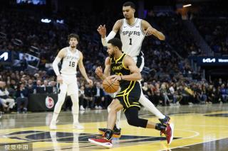 其在教练席 其在教练席