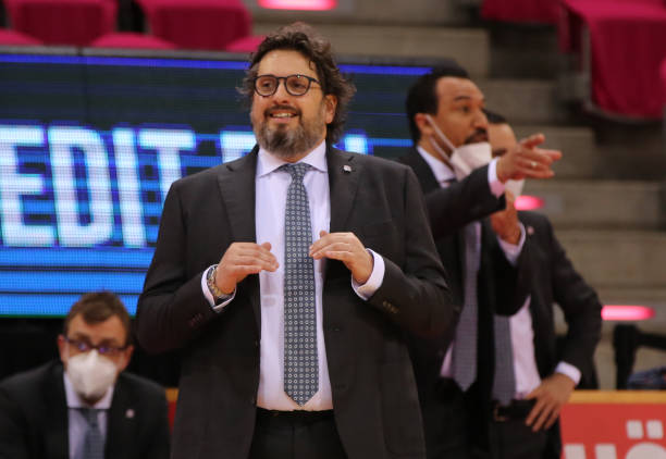 保罗依然是 保罗依然是